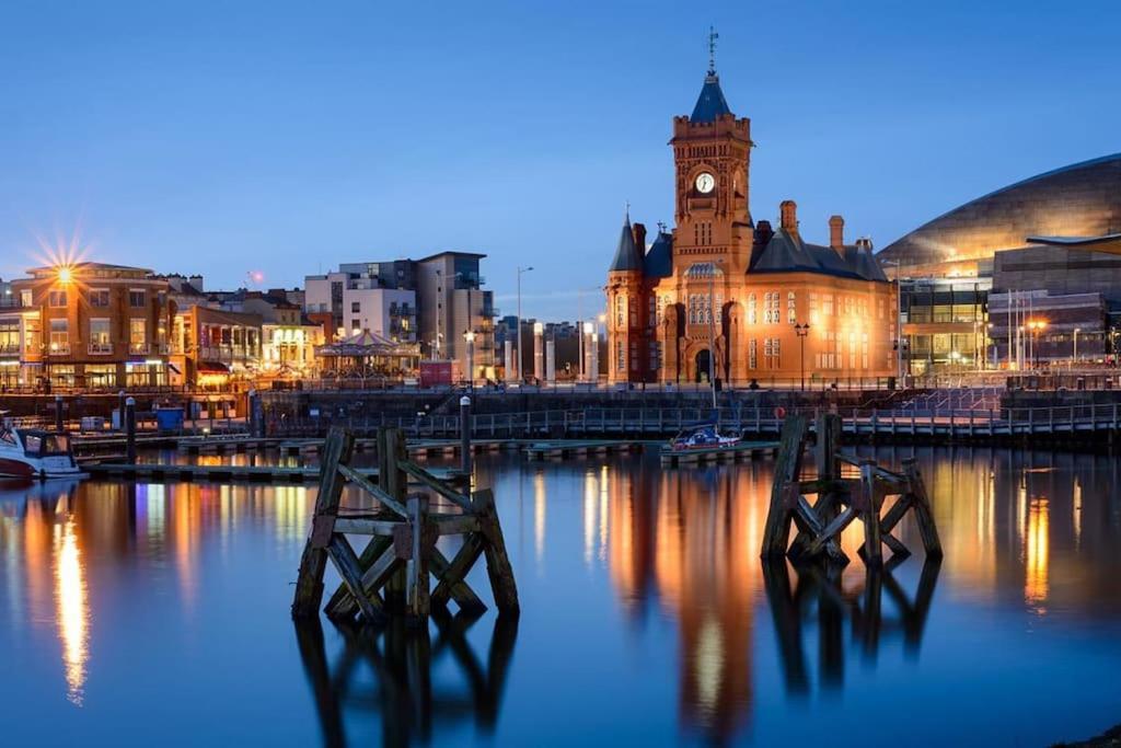 Appartamento 3 Bed Flat Near To Cardiff And Cardiff Bay Esterno foto