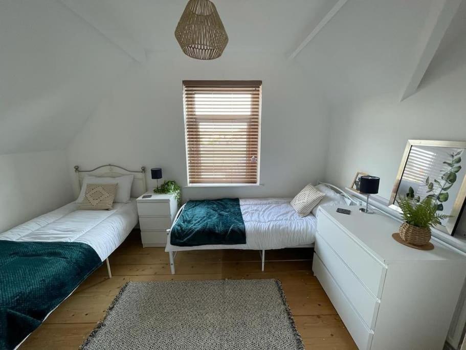 Appartamento 3 Bed Flat Near To Cardiff And Cardiff Bay Esterno foto
